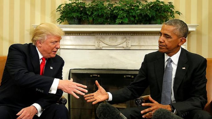 Obama und Trump geben sich die Hand